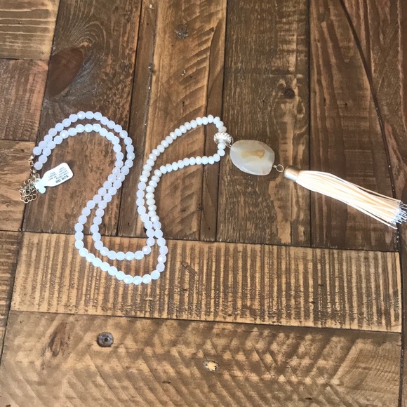 Francesca’s long necklace - Picture 2 of 5